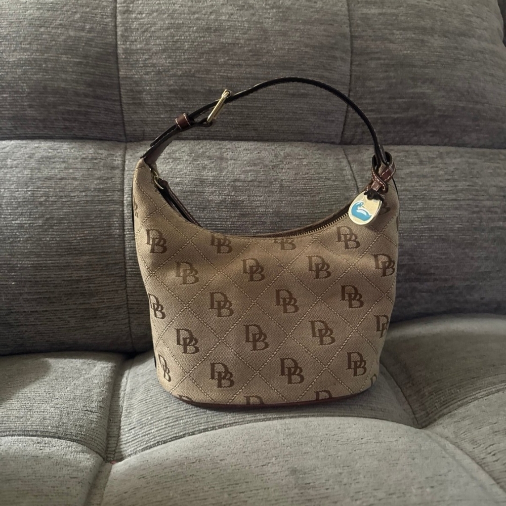 Dooney And Bourke Shoulder Bag